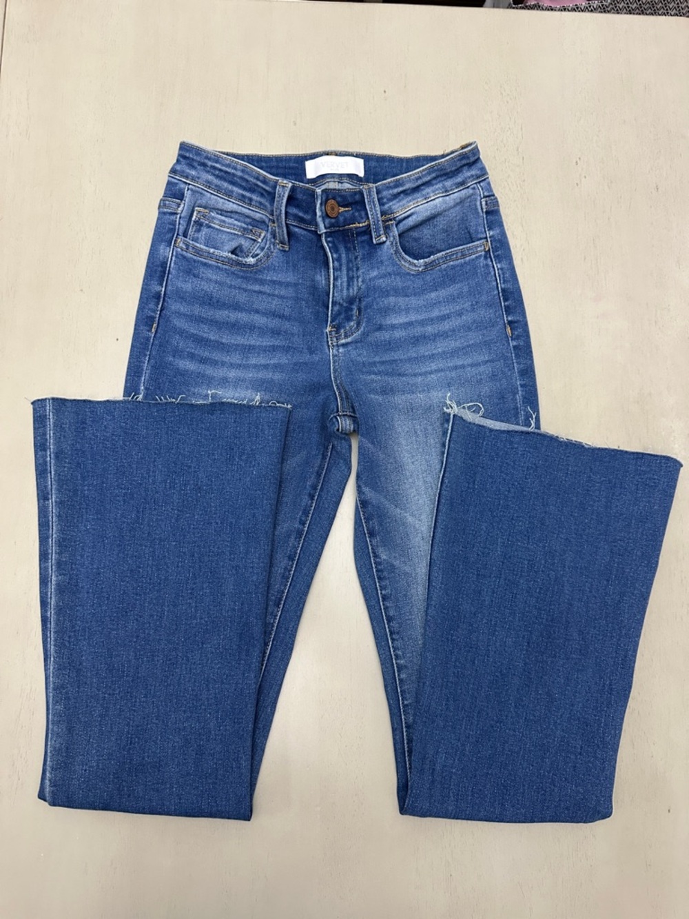 Vervet Blue Alison Mis-Rise Flare Jeans - like new condition- size 26